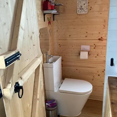 Captivating 1-bed Cabin In Middlesbrough
