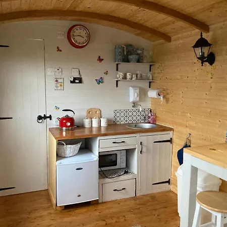 Captivating 1-bed Cabin In Tatil Evi